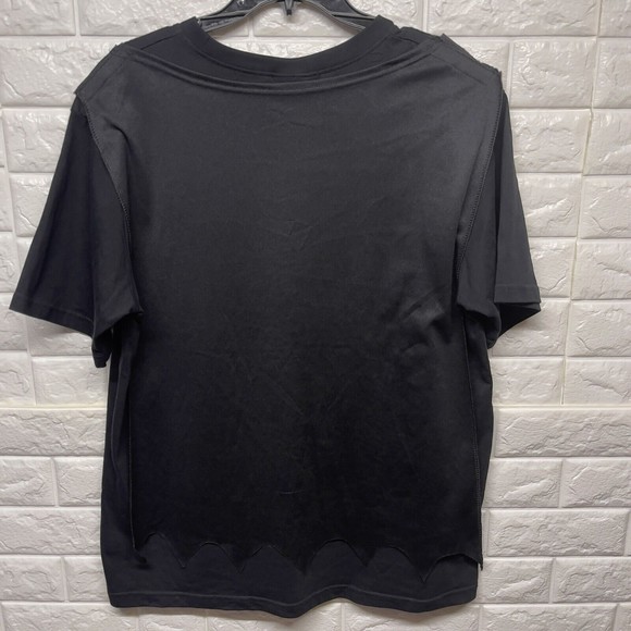 Batman The Dark Knight Trilogy T Shirt with Removal Cape Black Men Sz Large NWOT - Picture 9 of 9